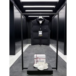 몽클레어 Moncler x A$AP Rocky 다운 베스트 조끼