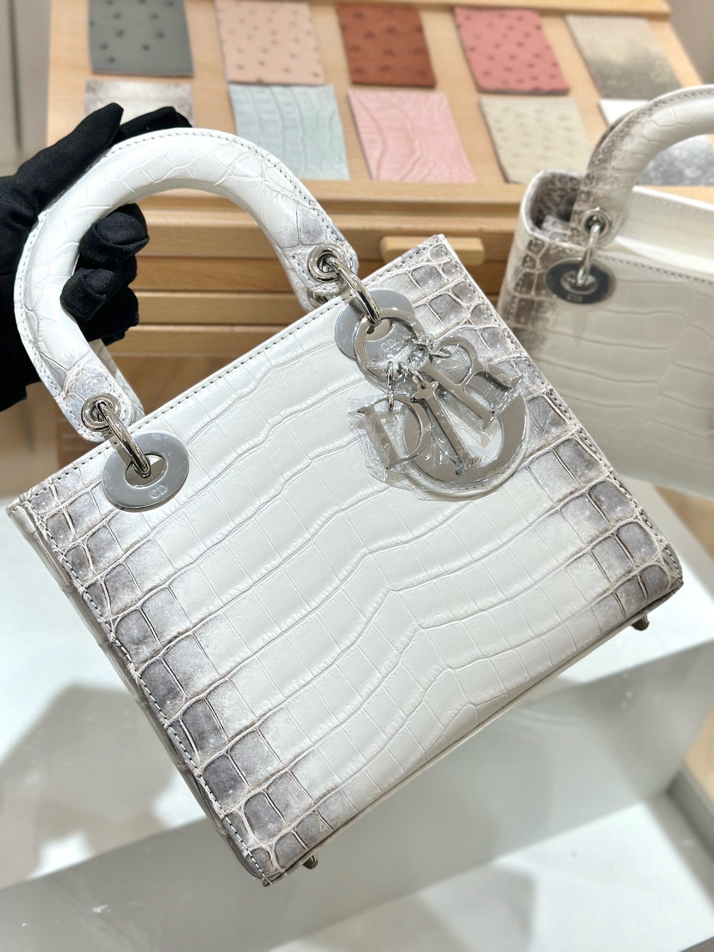 디올 Dior Small Lady Dior Bag 20cm