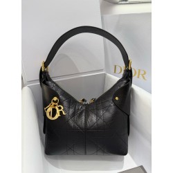 디올 Dior Small Voyage Bag Black 22cm