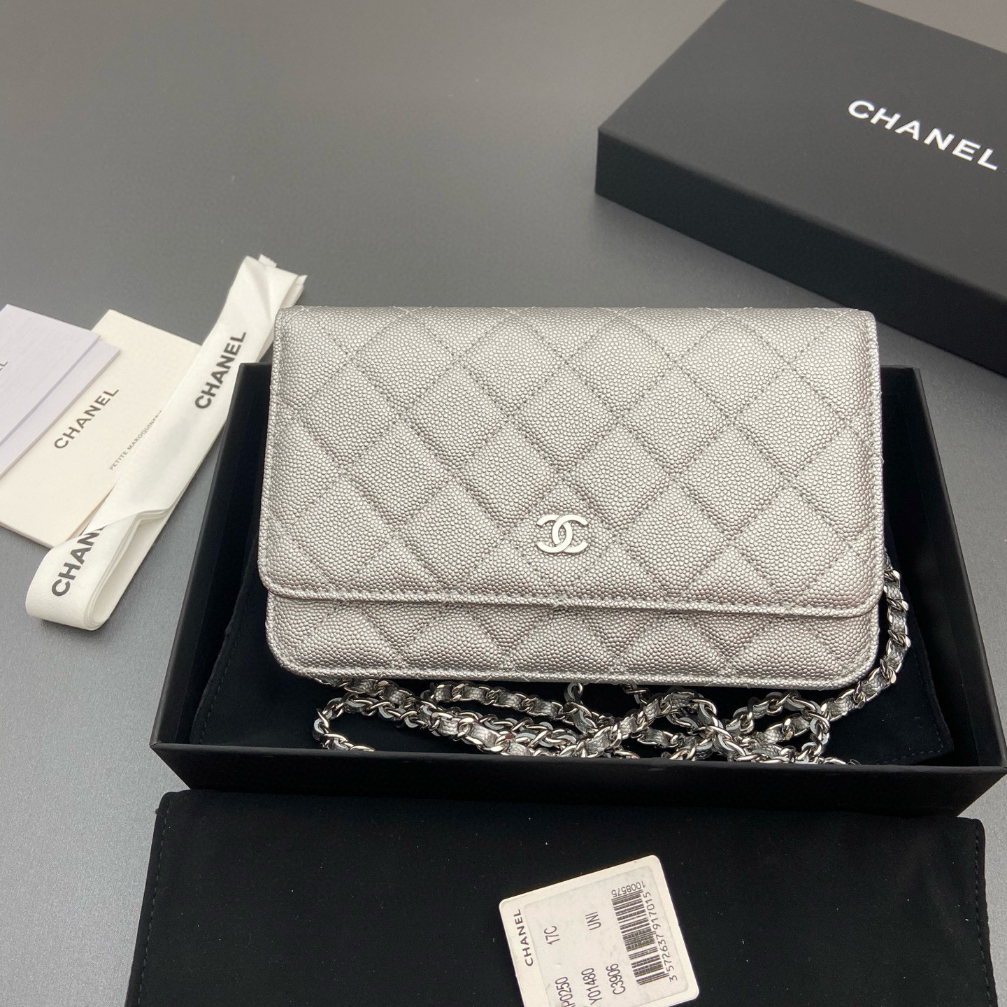 샤넬 Chanel Classic Wallet On Chain WOC 체인 지갑 AP0250 20cm