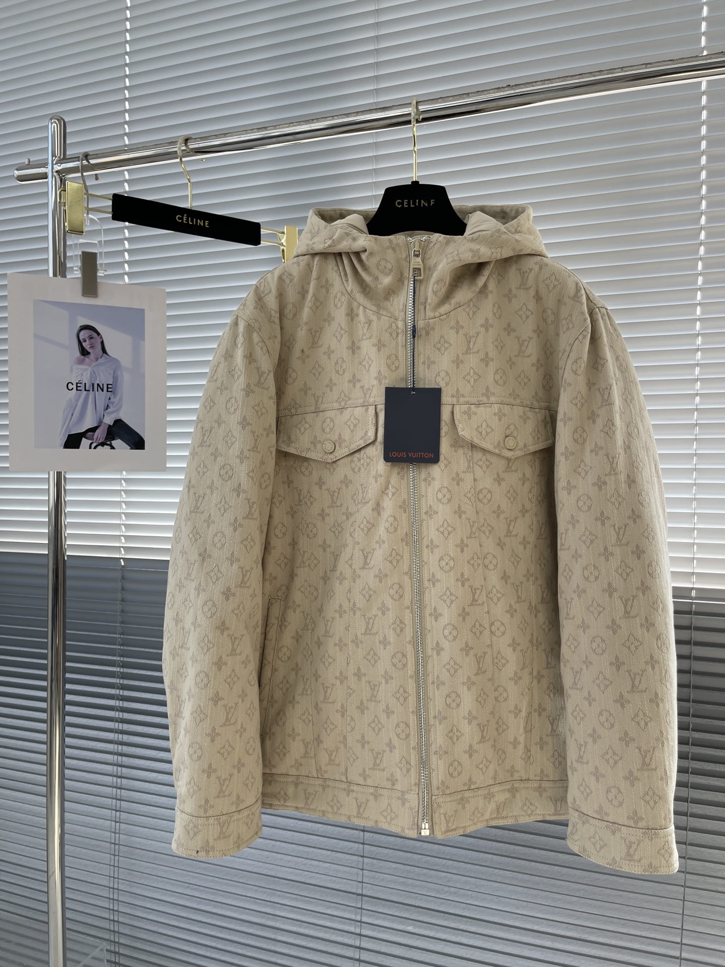 루이비통 Louis Vuitton 다운재킷