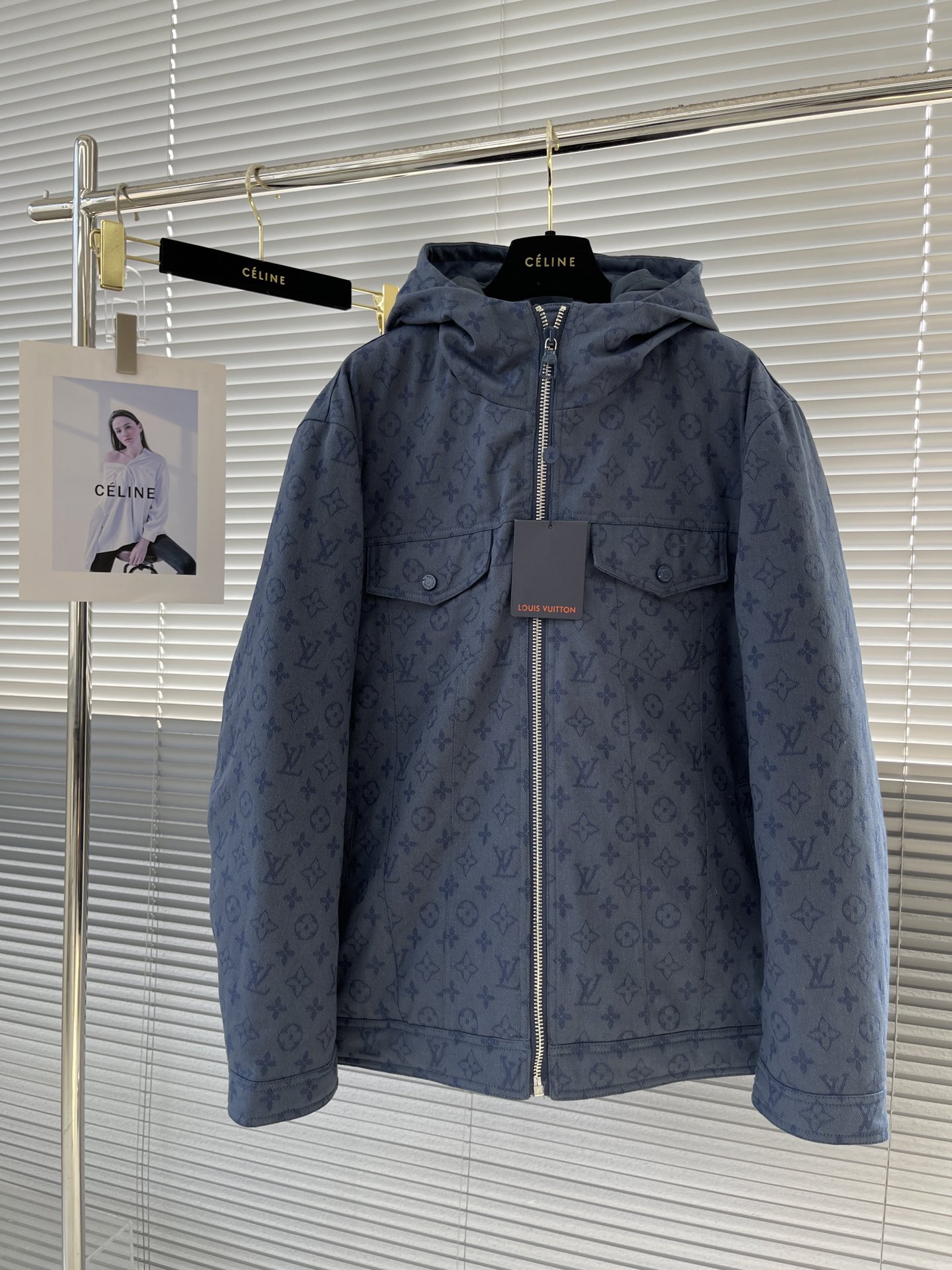 루이비통 Louis Vuitton 다운재킷