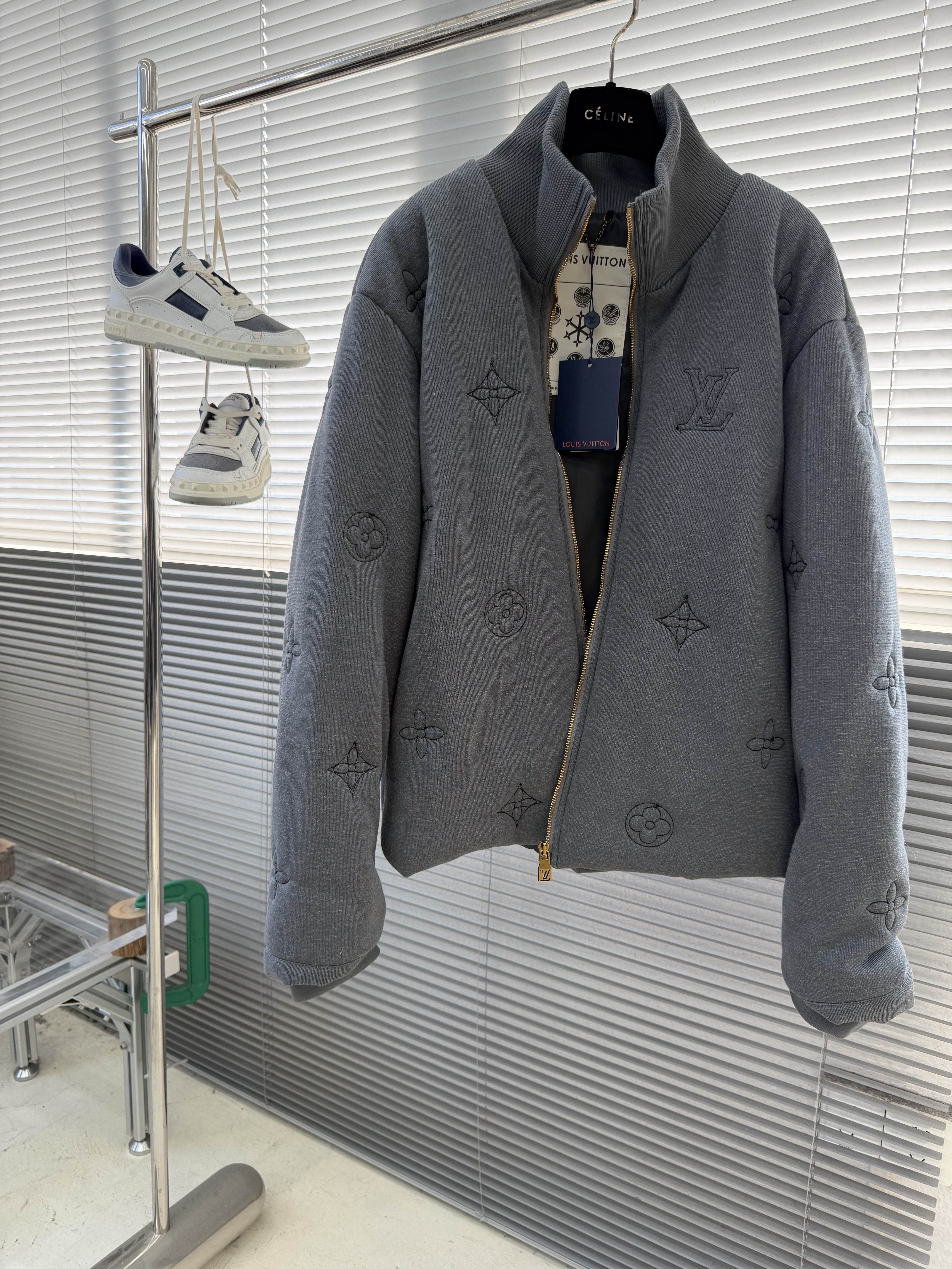 루이비통 Louis Vuitton 다운재킷