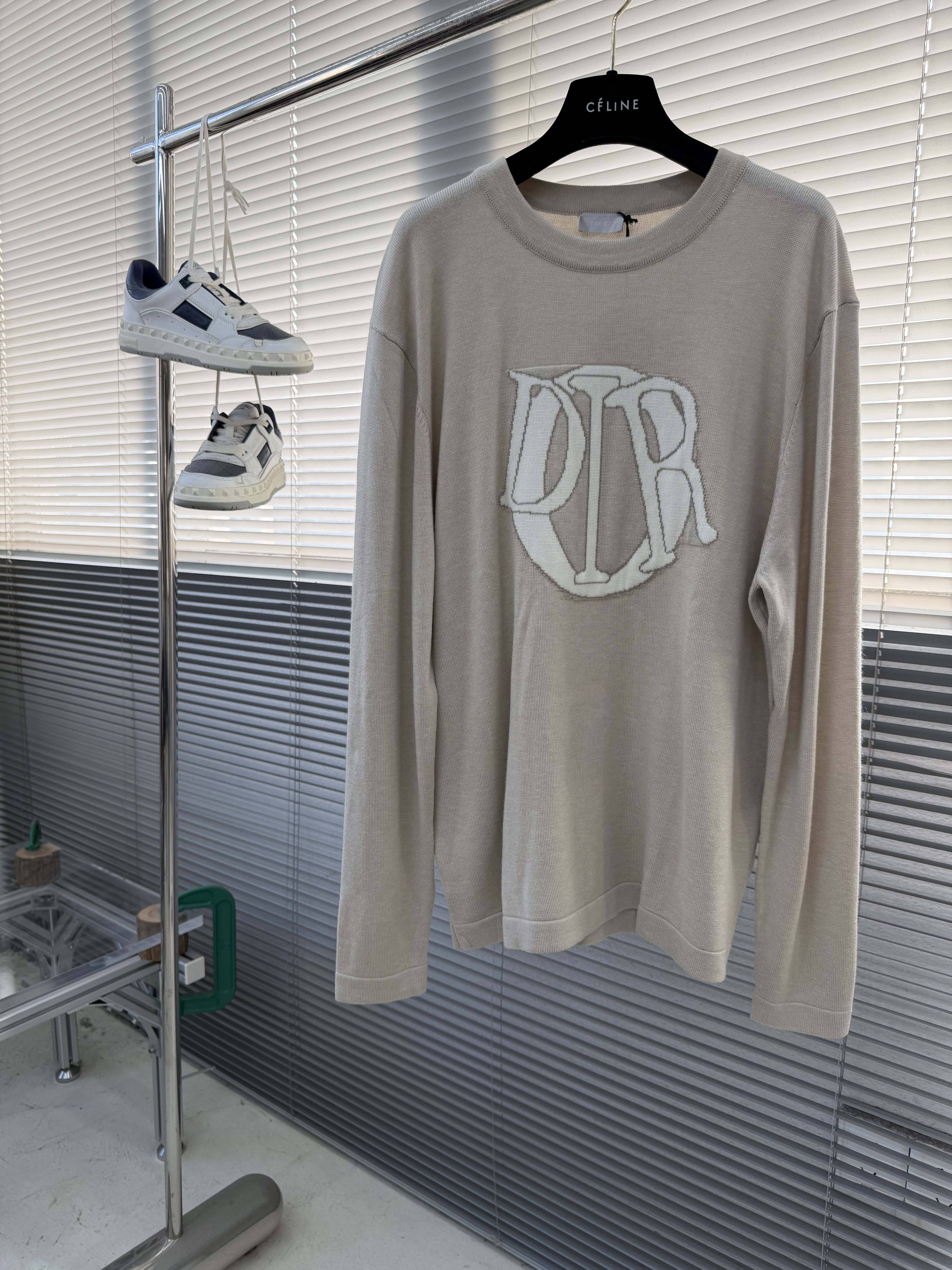 디올 Dior charm 스웨터