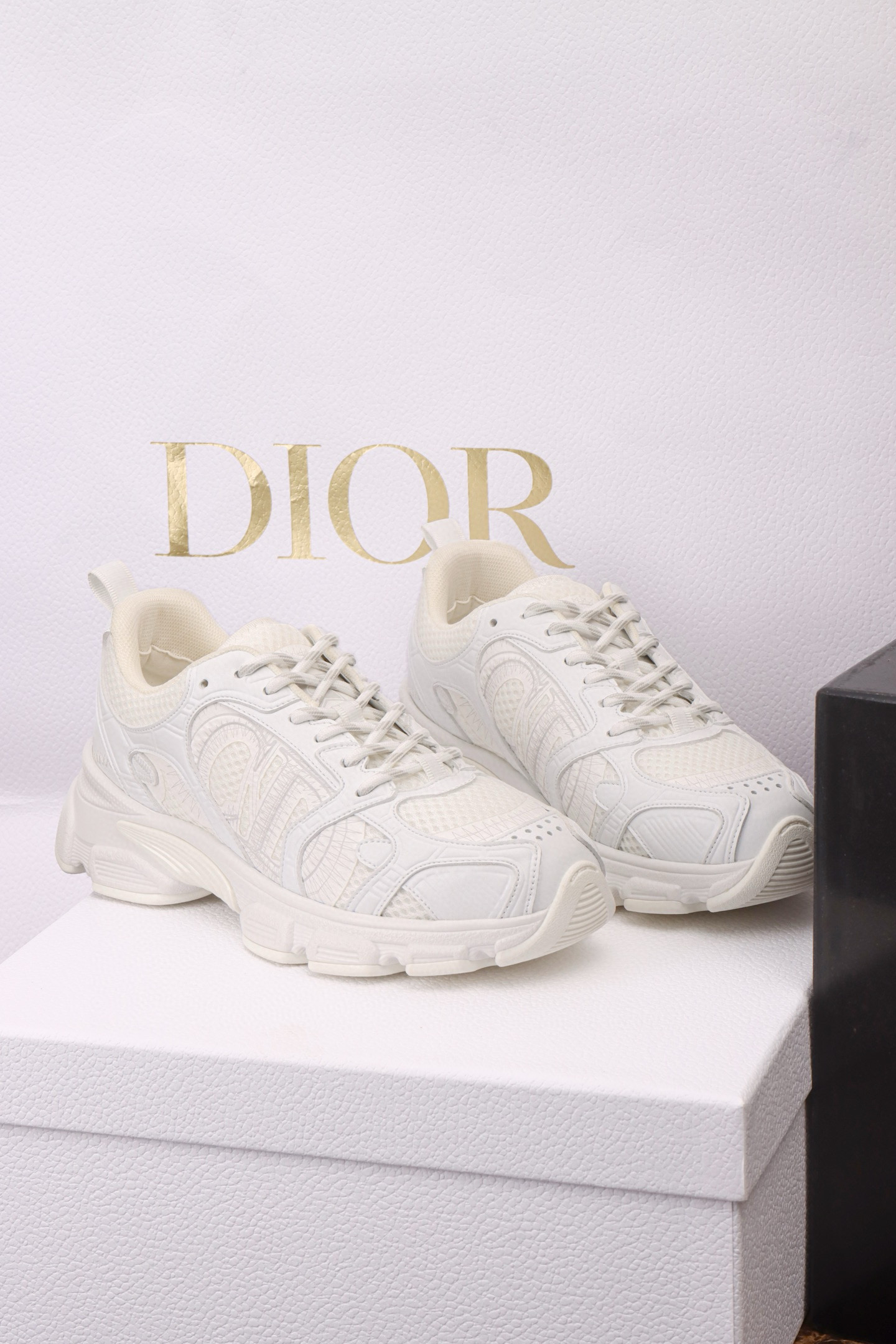 디올 Dior Chrono 스니커즈