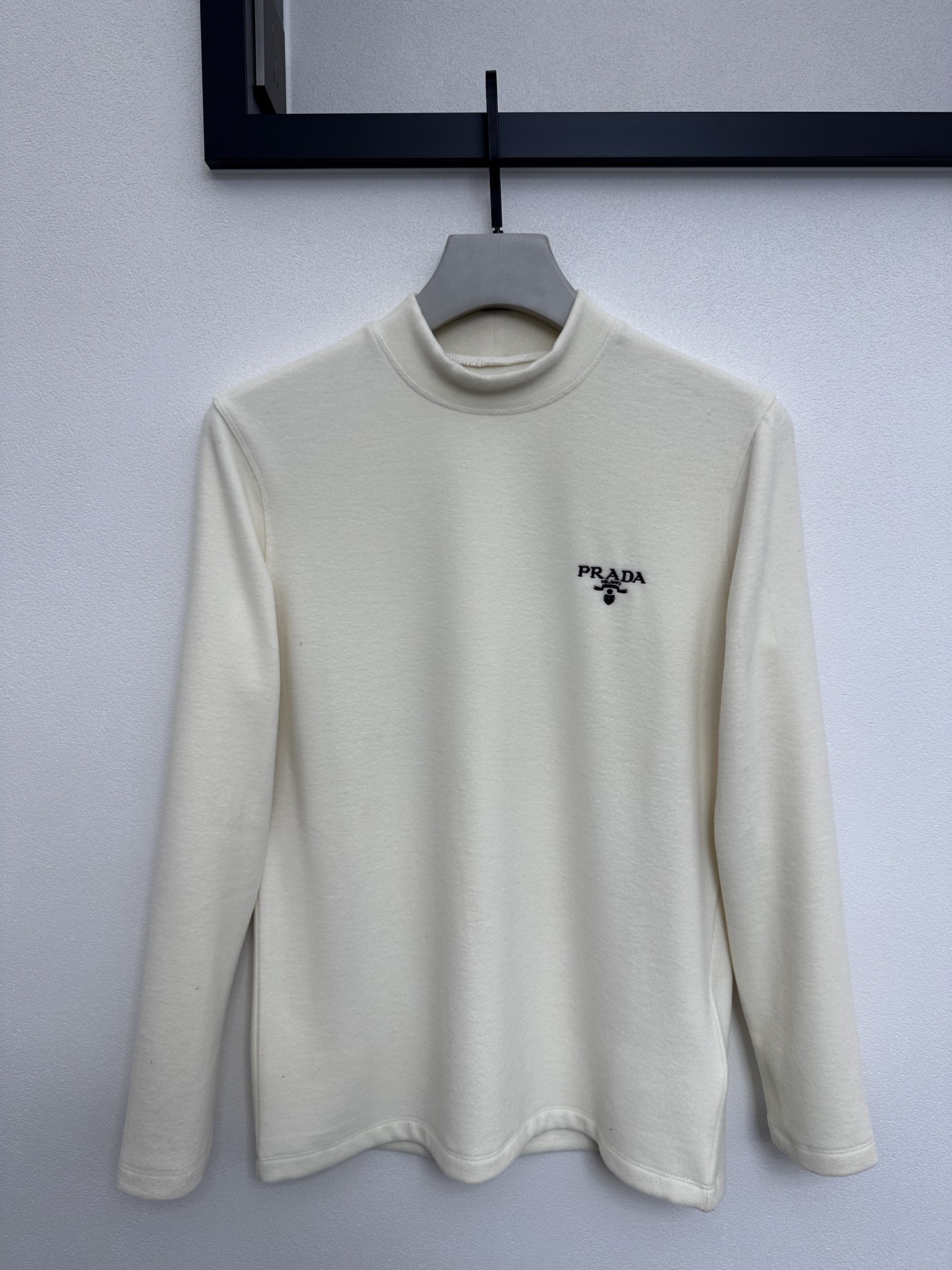 프라다 Prada 긴팔 티셔츠