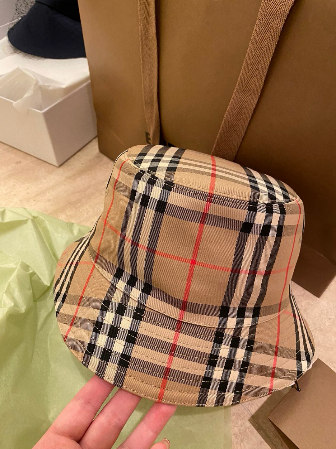 버버리 Berberry Bucket Hat