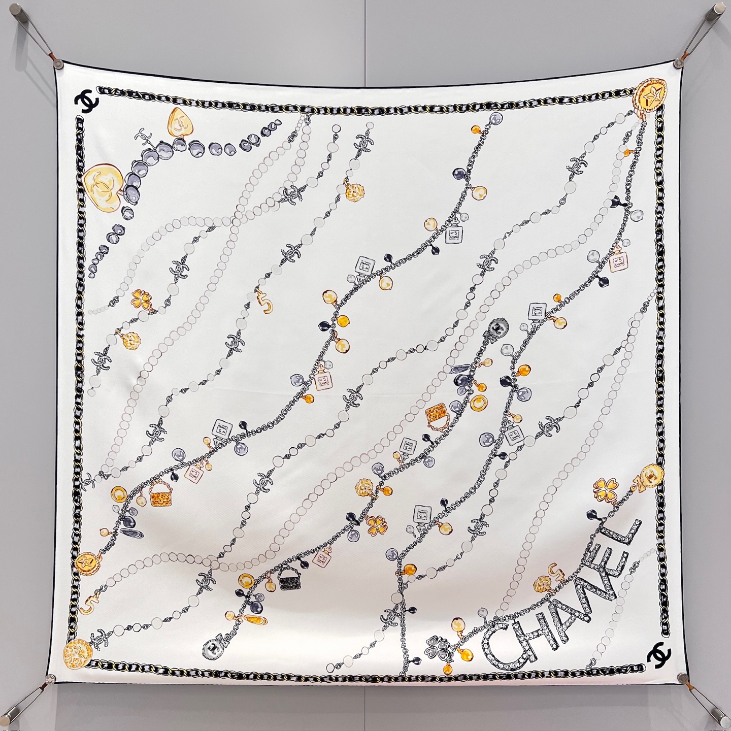 샤넬 CHANEL 스카프 90×90CM