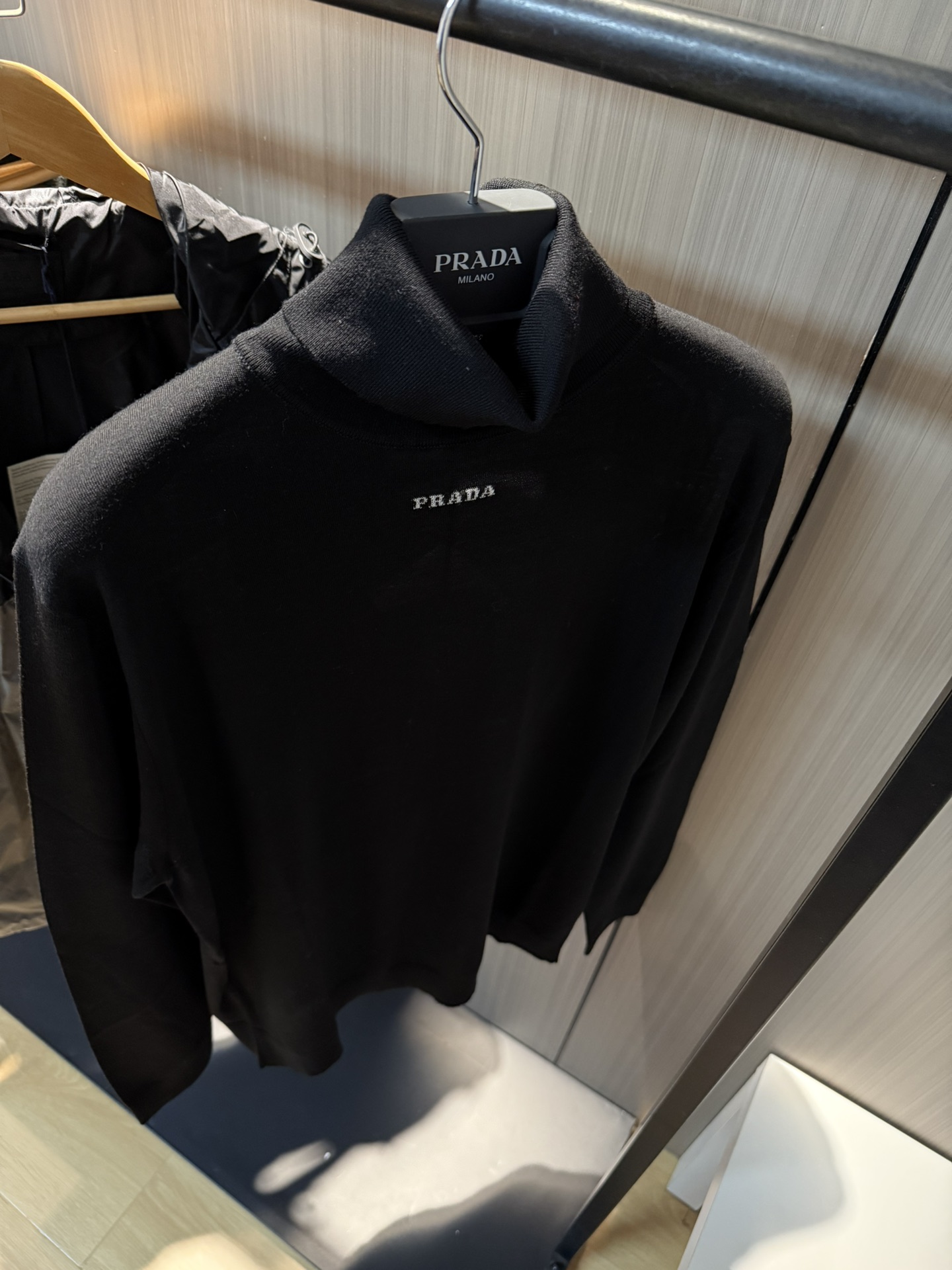 프라다 Prada 스웨터