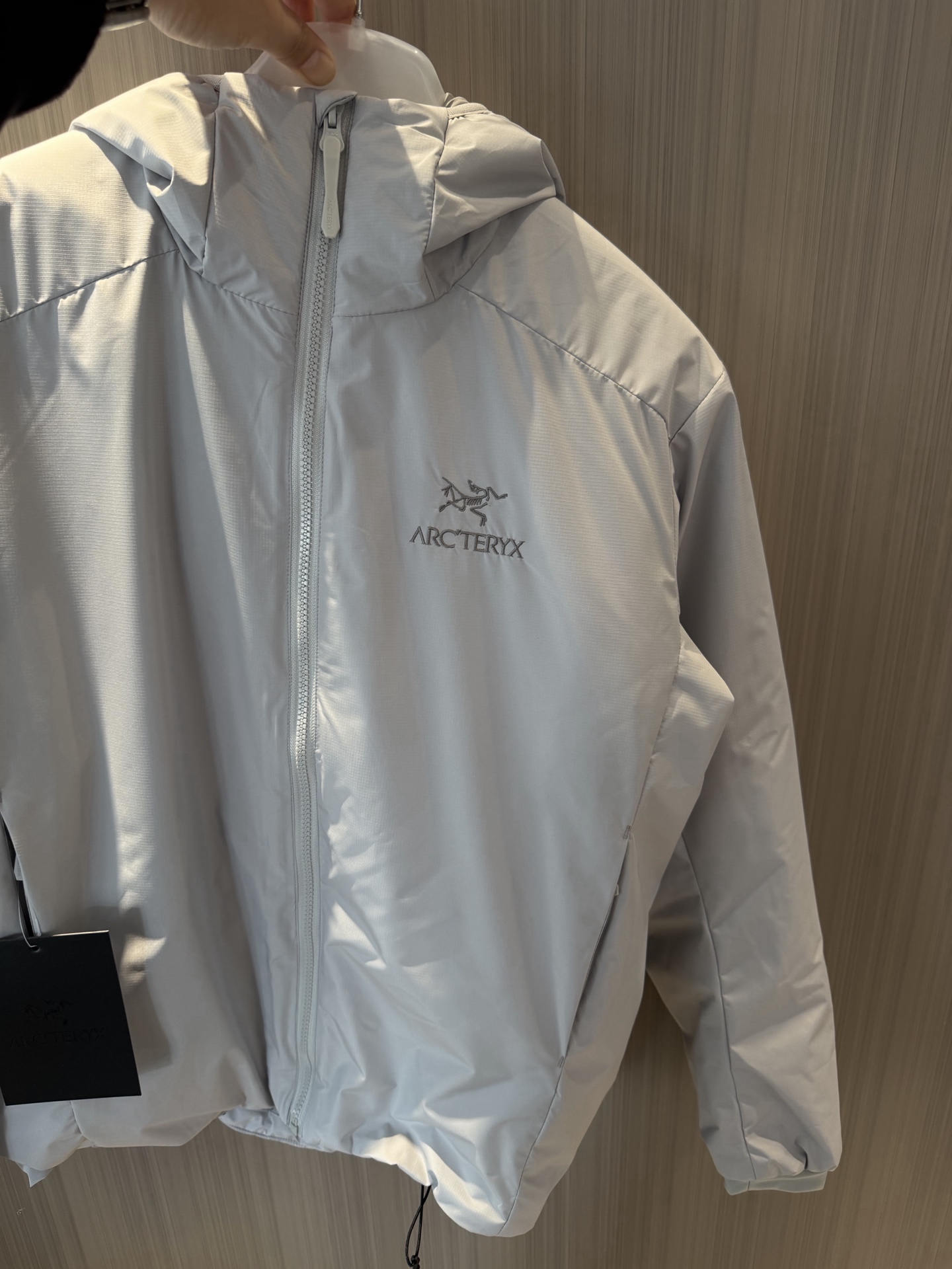 아크테릭스 ARC'TERYX ATOM 패딩