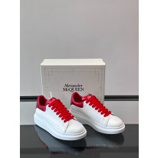 Alexander McQueen 스니커즈