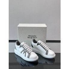 Alexander McQueen 스니커즈