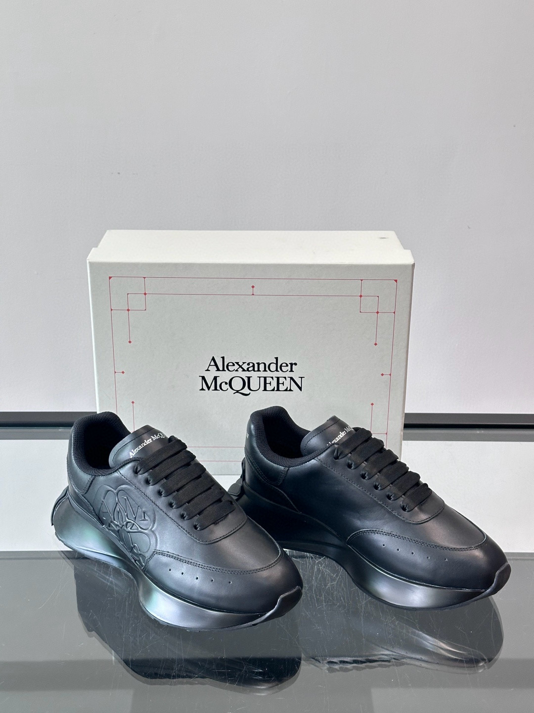 Alexander McQueen 스니커즈