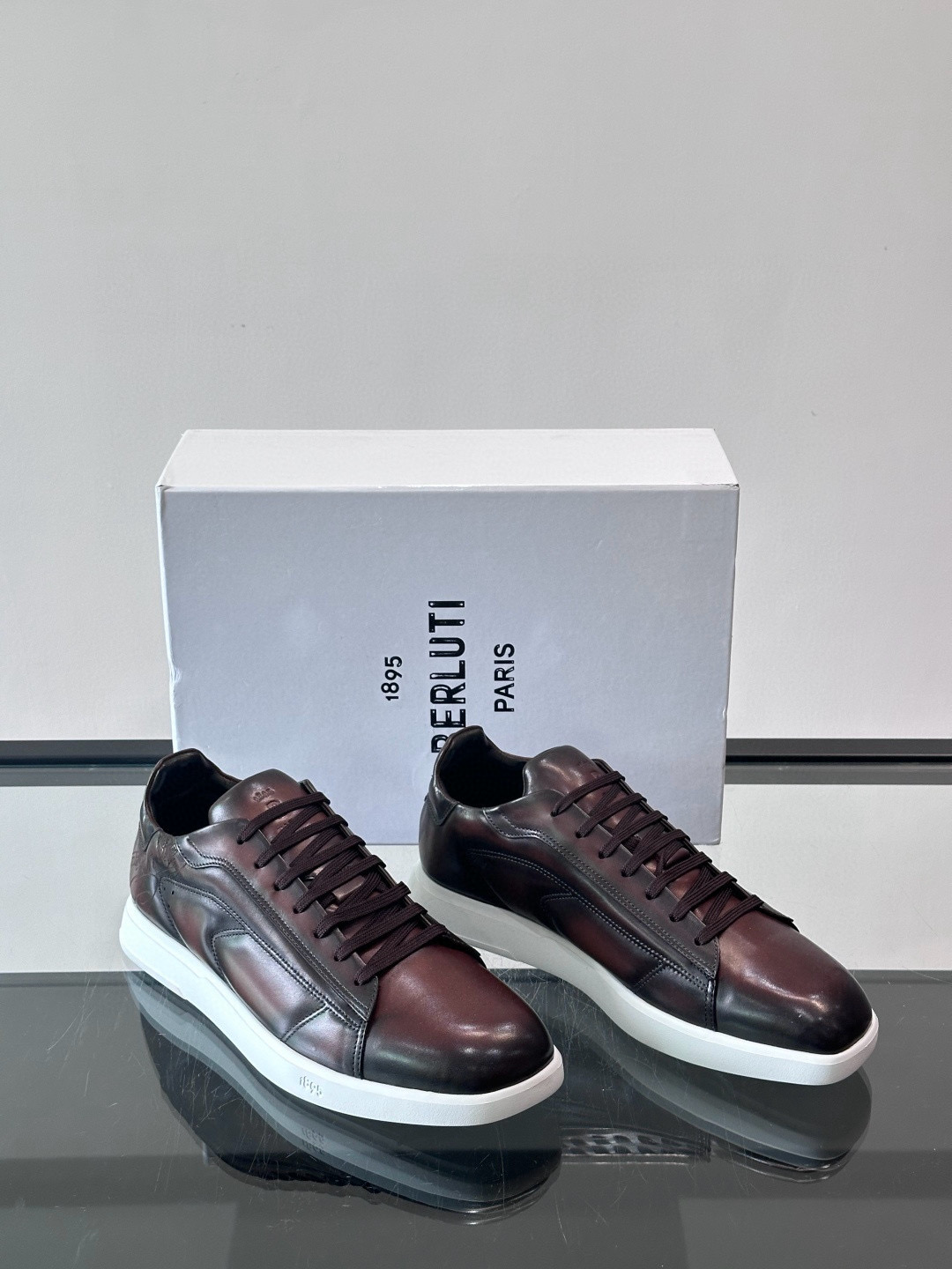 벨루티 Berluti Stellar 스니커즈