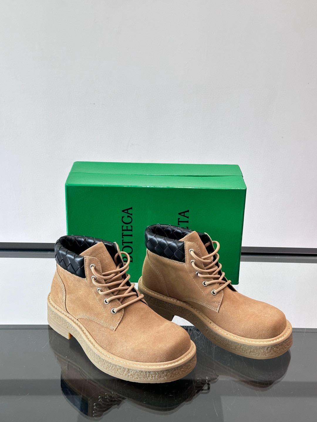 보테가 베네타 Bottega Veneta W24 부츠