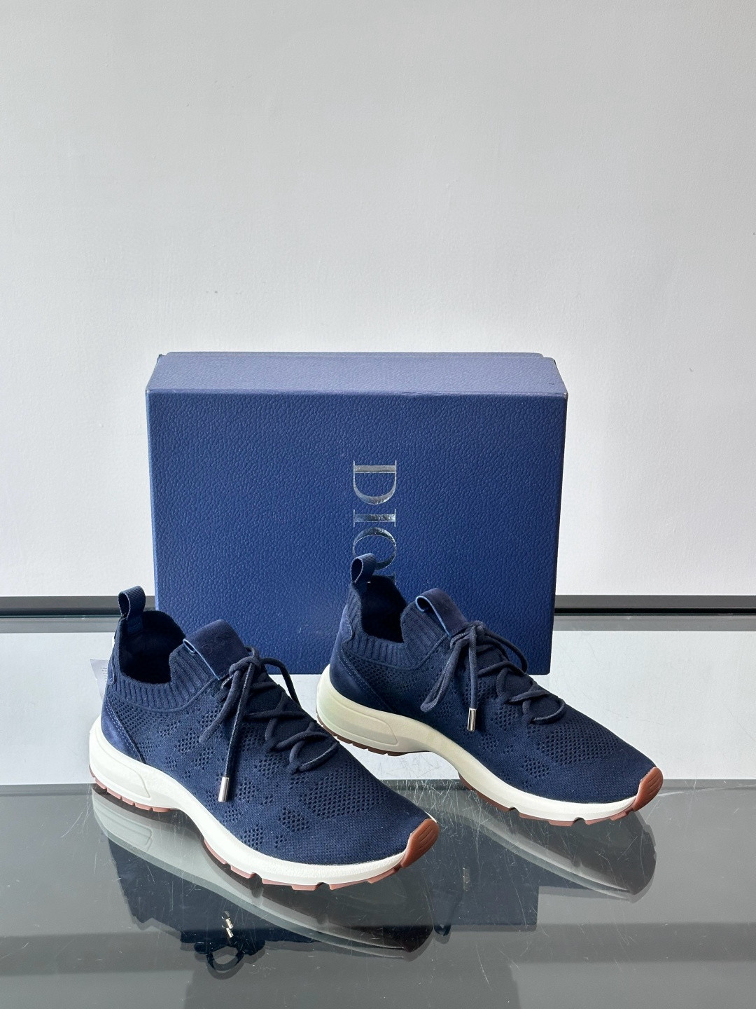 디올 Dior B80 스니커즈