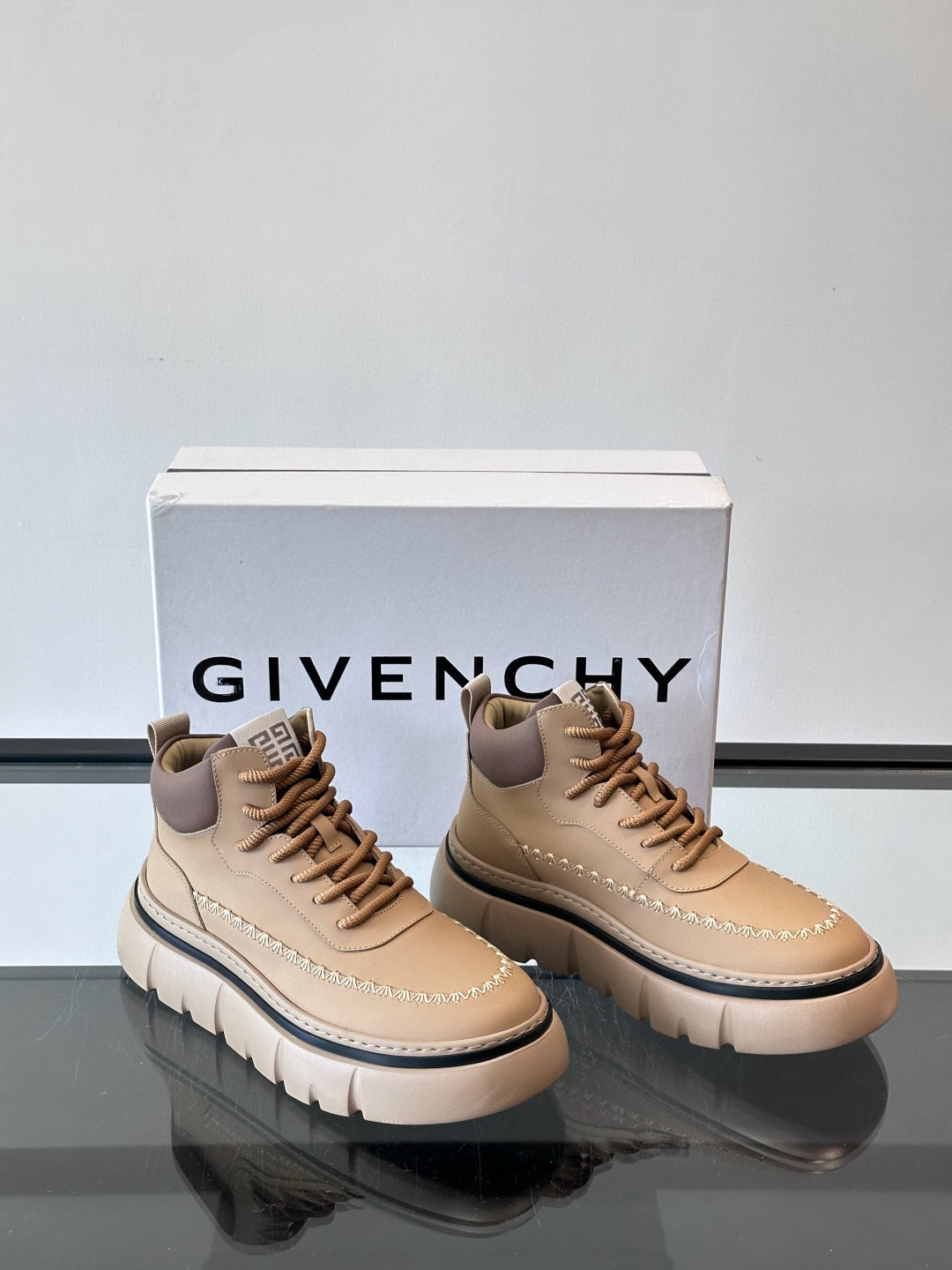지방시 Givenchy 스니커즈