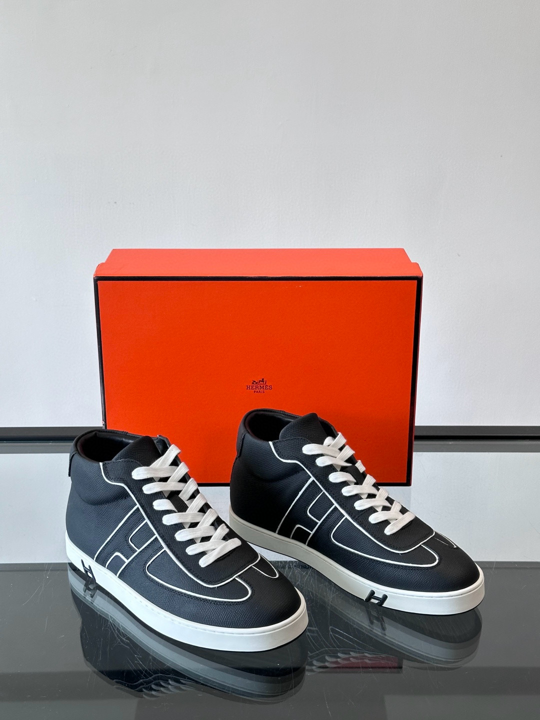 에르메스 Hermes Kelly 스니커즈