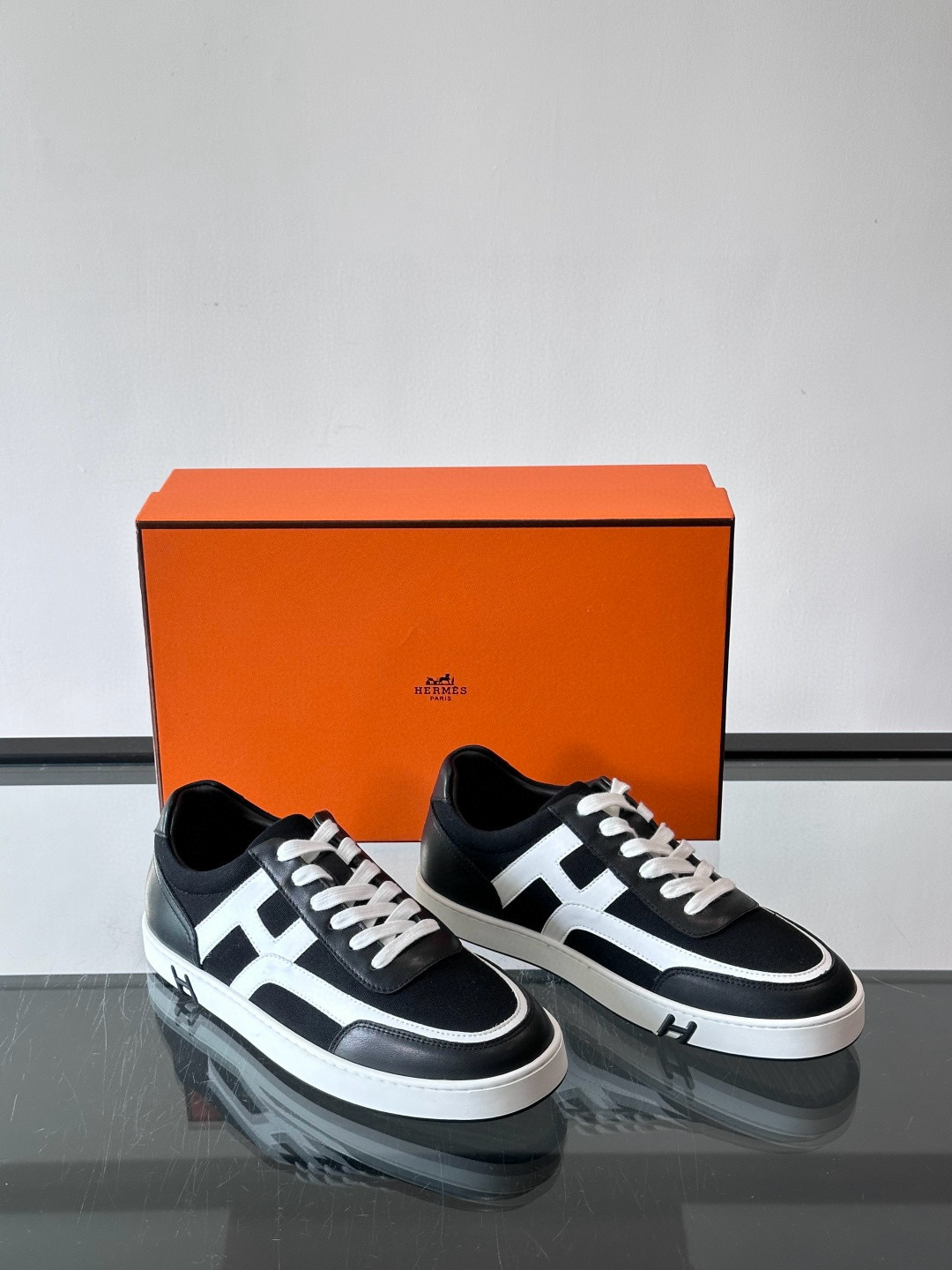 에르메스 Hermes 스니커즈