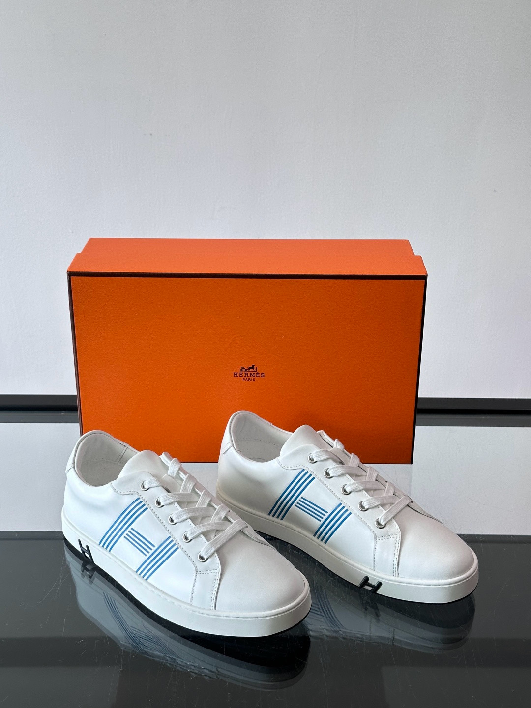 에르메스 Hermes 스니커즈