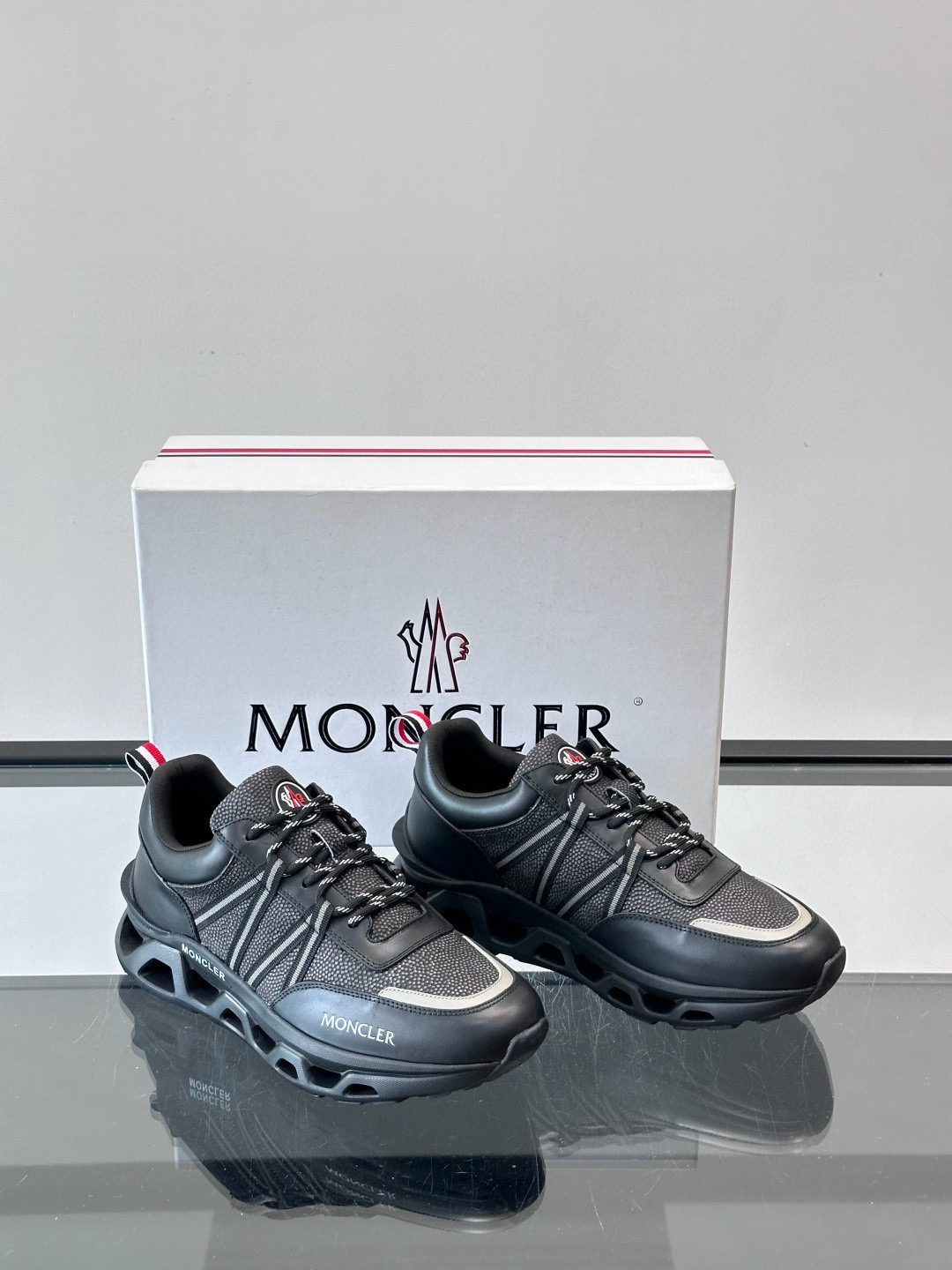몽클레어 Moncler 스니커즈