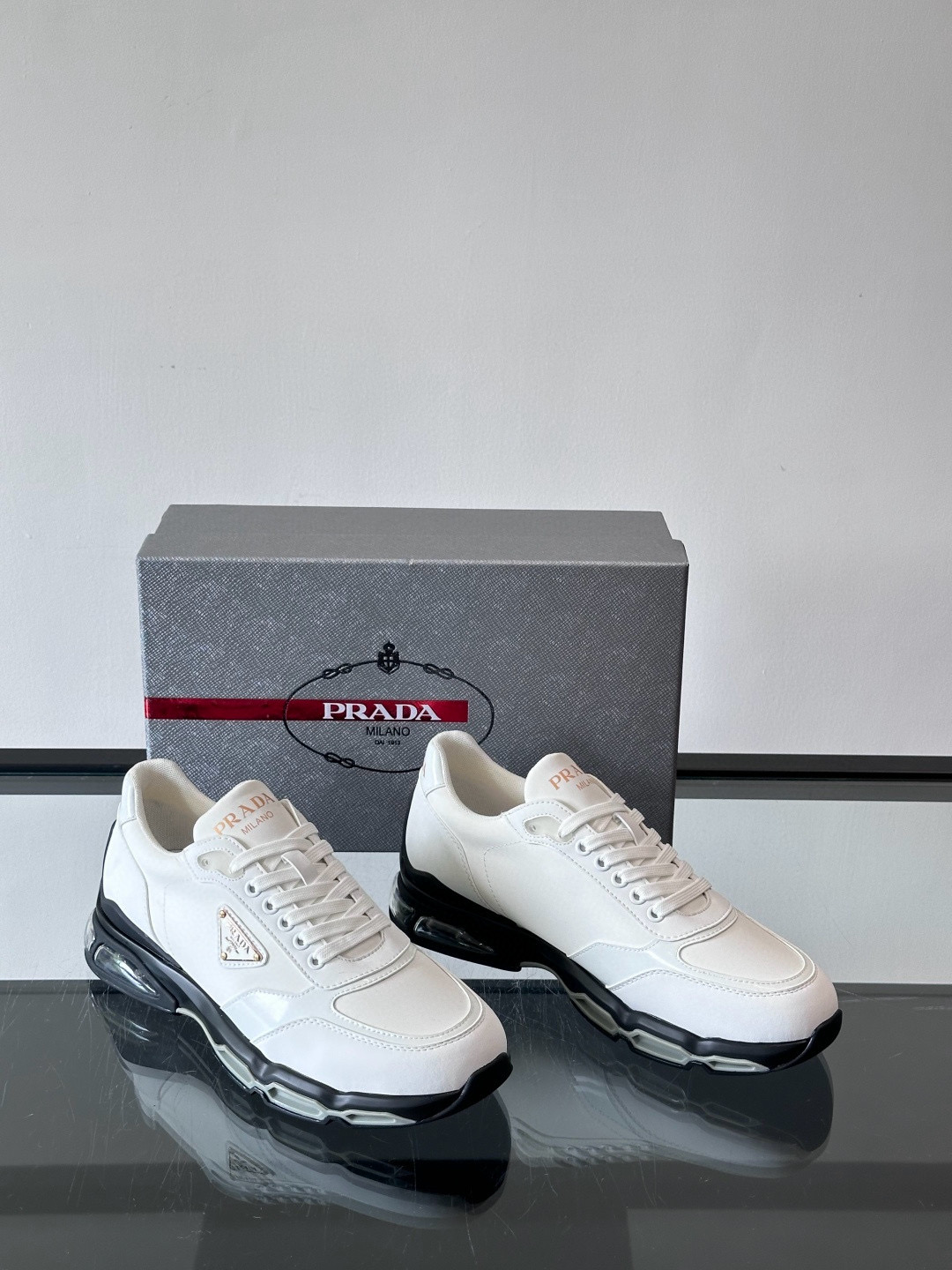 프라다 Prada 스니커즈