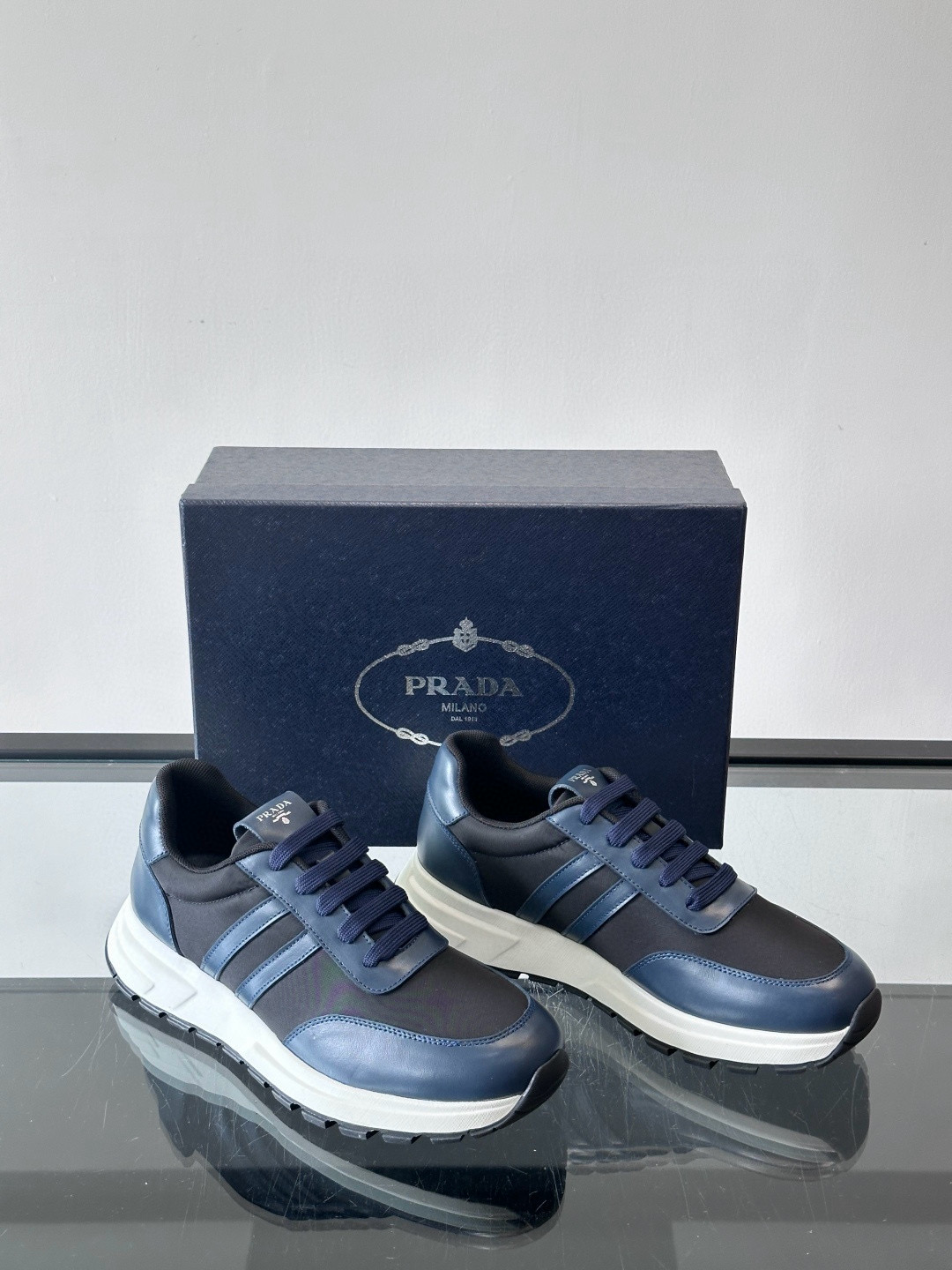 프라다 Prada 스니커즈