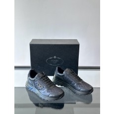 프라다 Prada 스니커즈