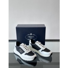 프라다 Prada 스니커즈