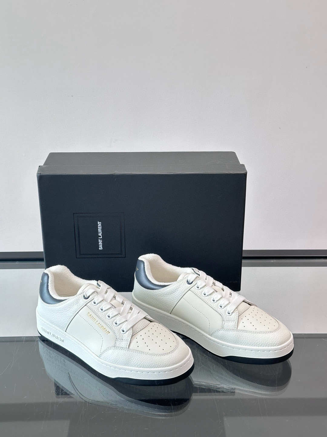 생로랑 Saint Laurent Court Classic SL-10 스니커즈