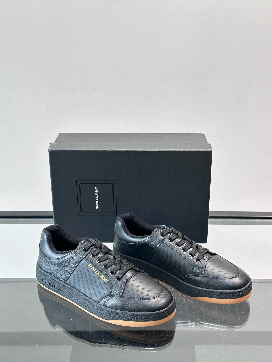 생로랑 Saint Laurent 스니커즈