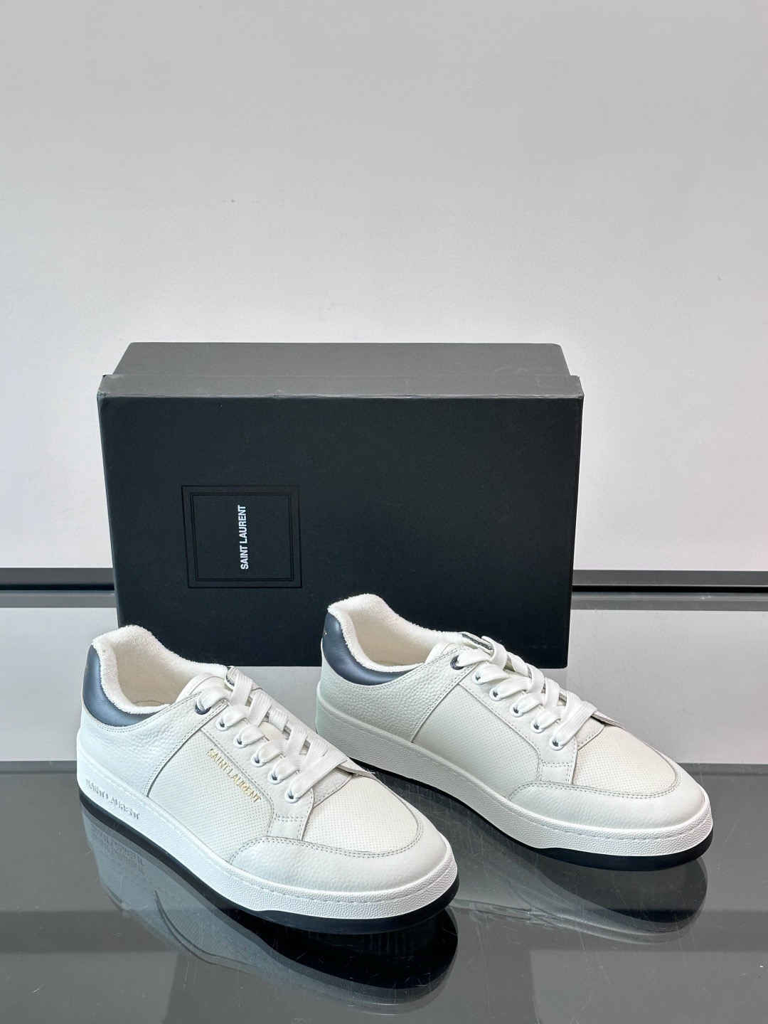 생로랑 Saint Laurent 스니커즈