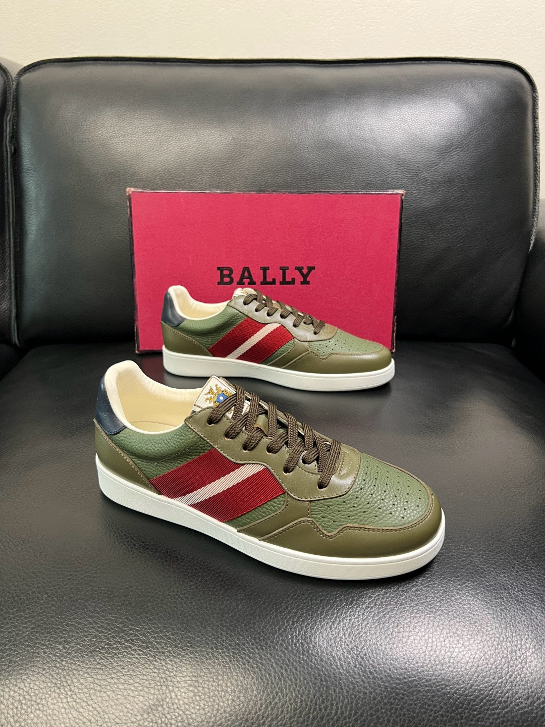 발리 BALLY 스니커즈