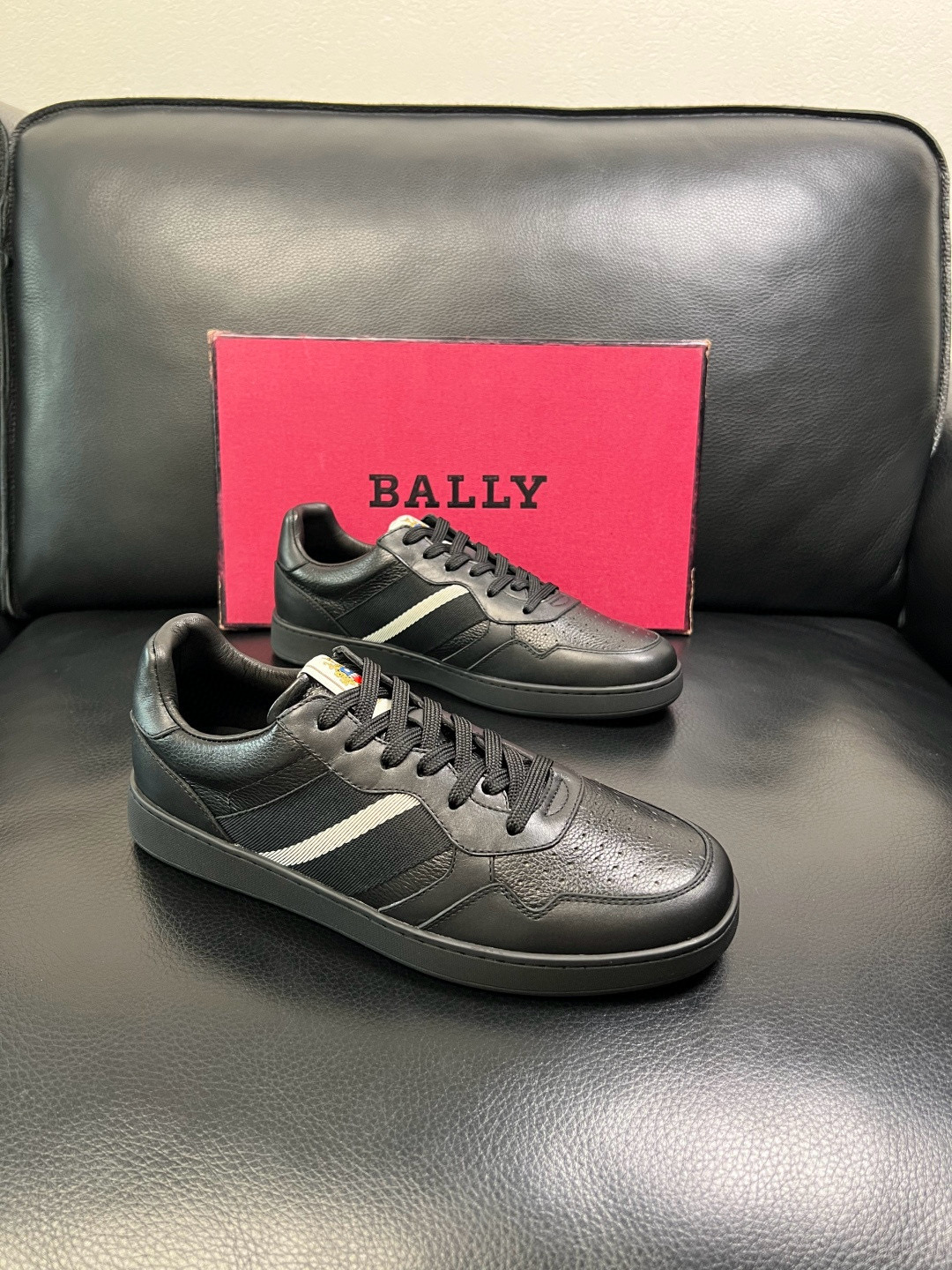 발리 BALLY 스니커즈