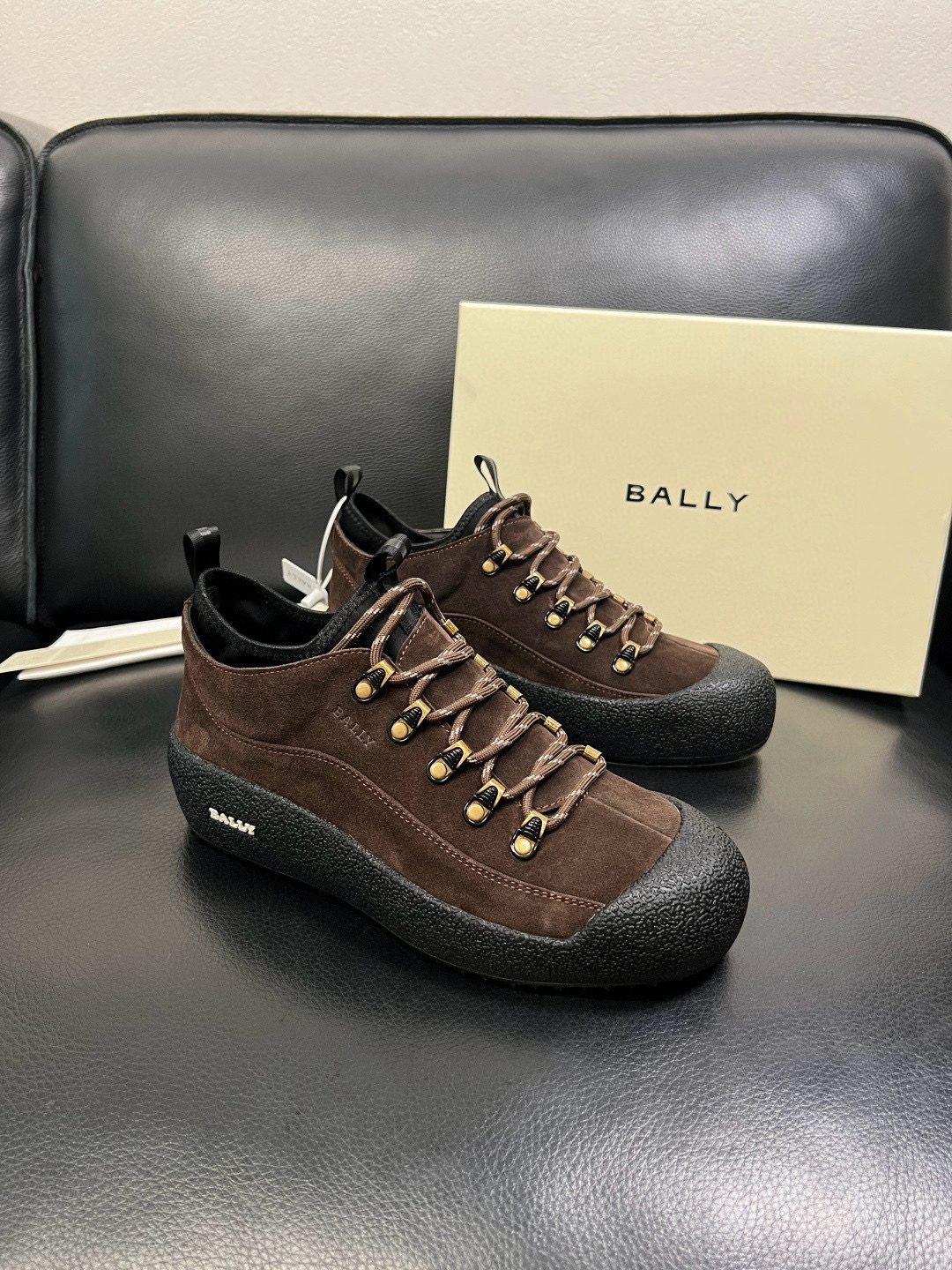 발리 BALLY 스니커즈