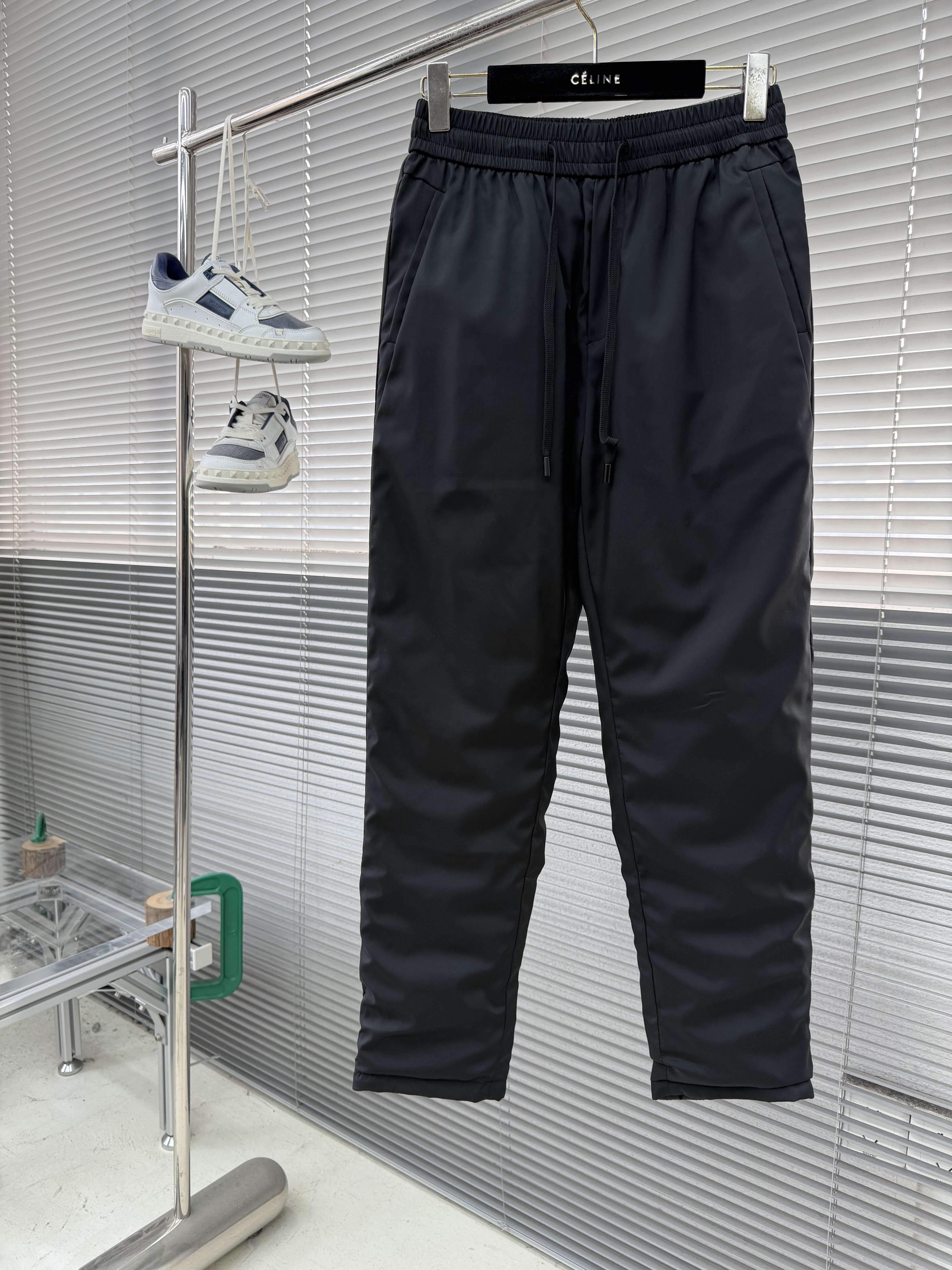 프라다 Prada 다운 바지