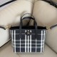 버버리 Burberry 6291 Mini Reversible Bloomsbury Tote​