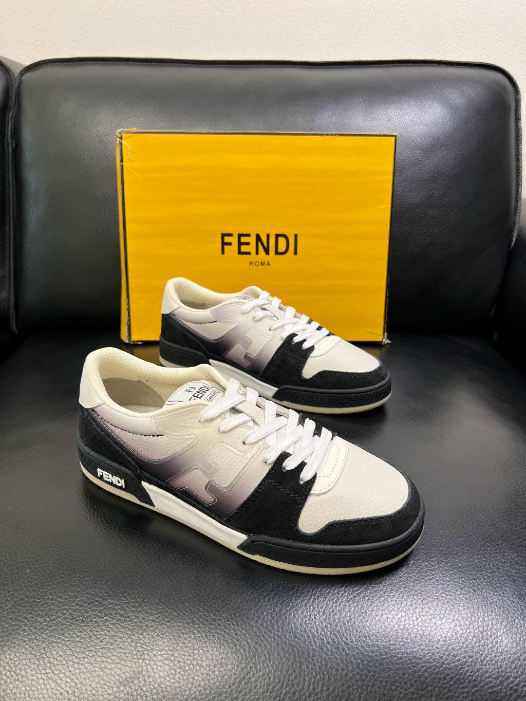 펜디 Fendi 스니커즈