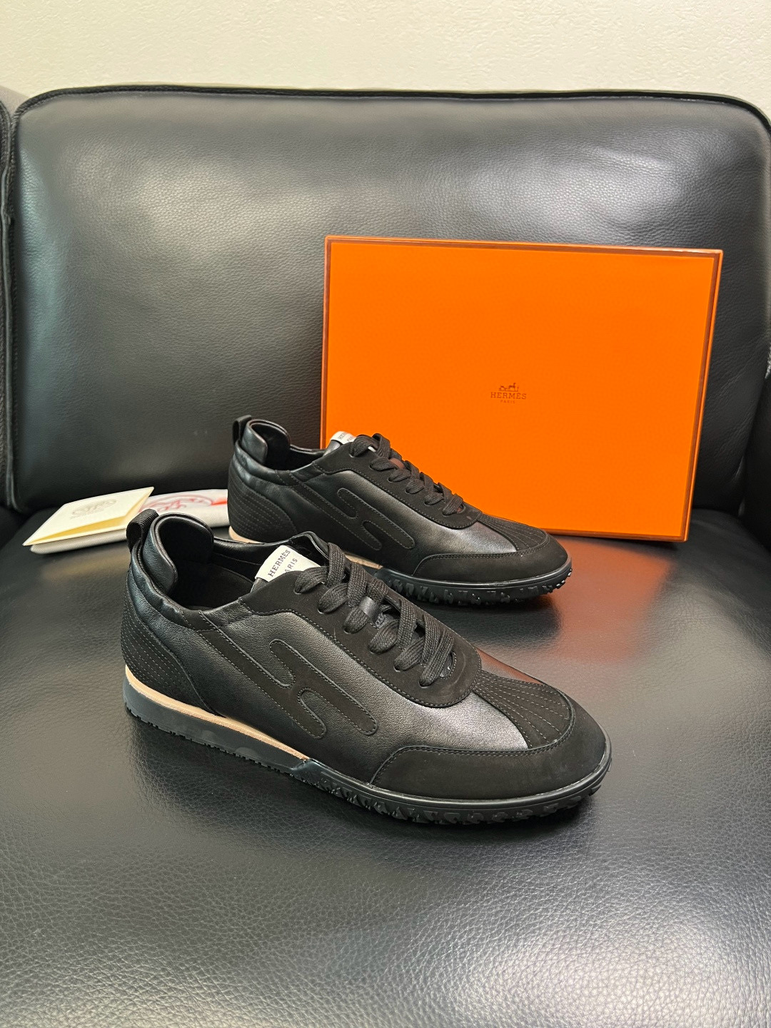 에르메스 Hermes 스니커즈