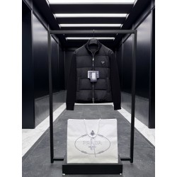 프라다 Prada 다운 베스트 조끼