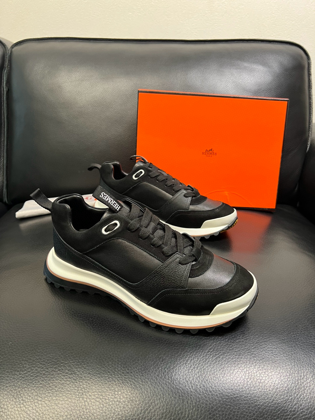 에르메스 Hermes 스니커즈