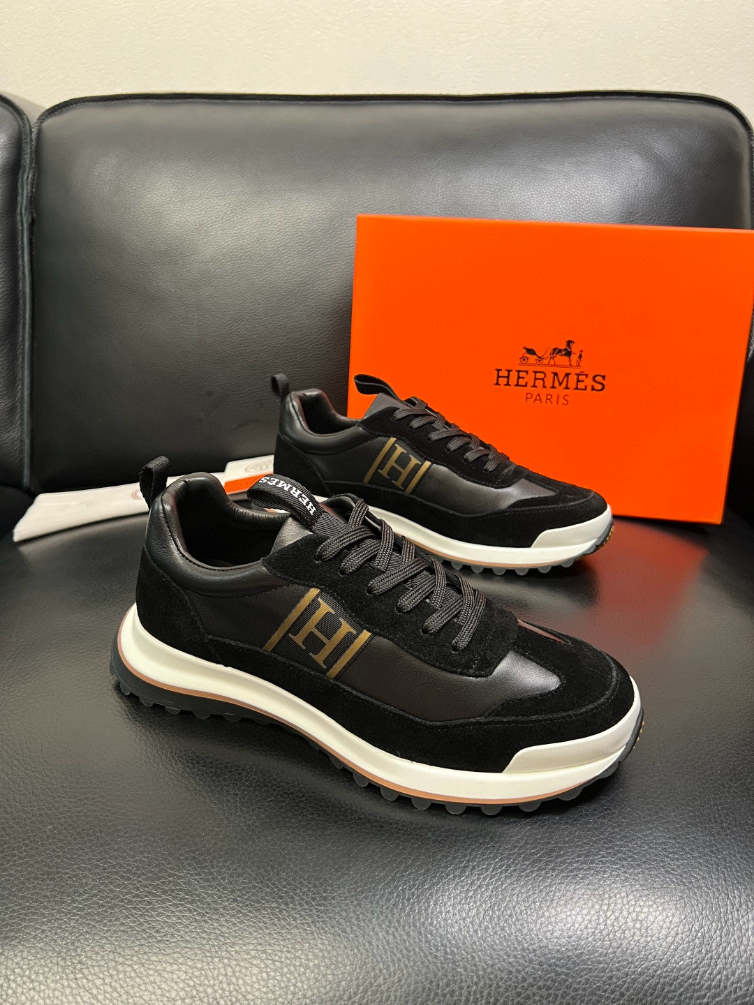 에르메스 Hermes 스니커즈