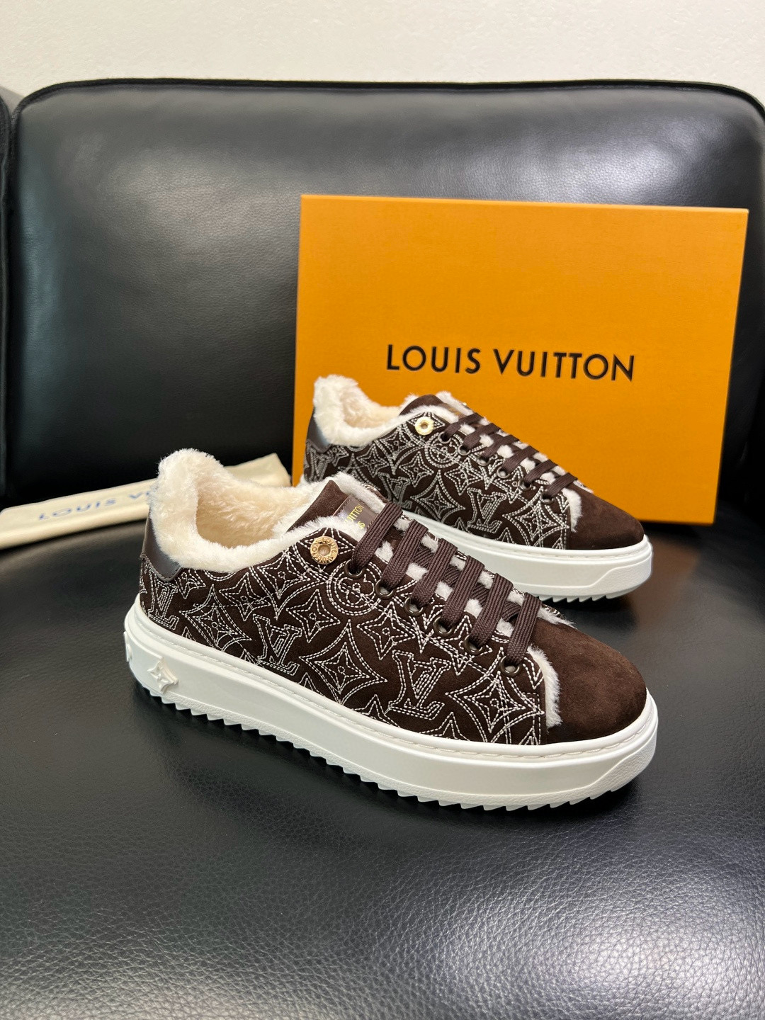 루이비통 Louis Vuitton 스니커즈