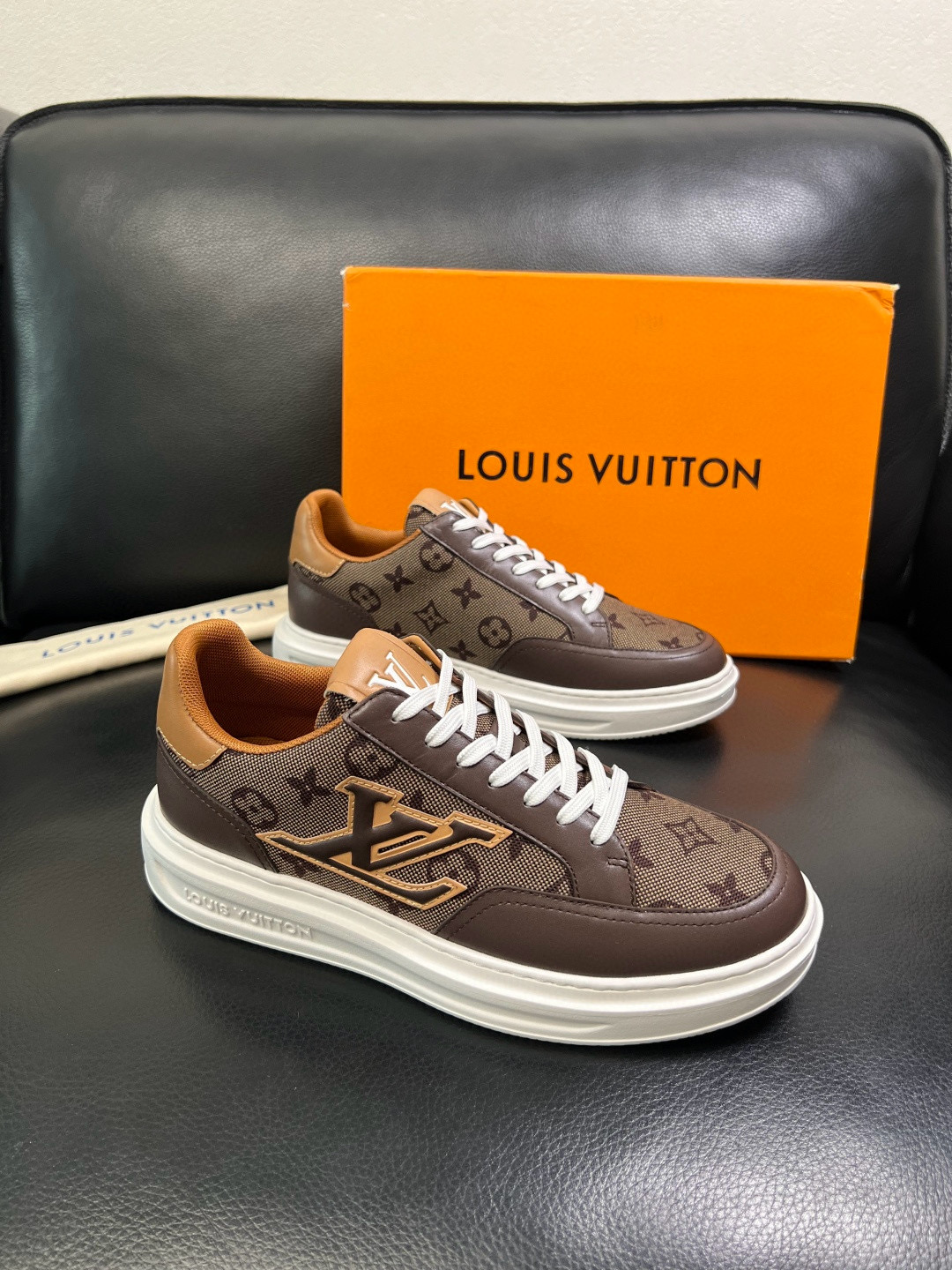 루이비통 Louis Vuitton 스니커즈