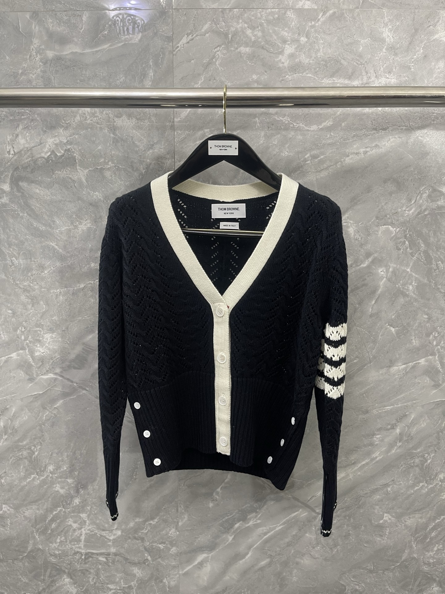 톰브라운 Thom Browne 가디건