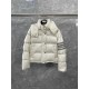 톰브라운 Thom Browne 다운재킷.