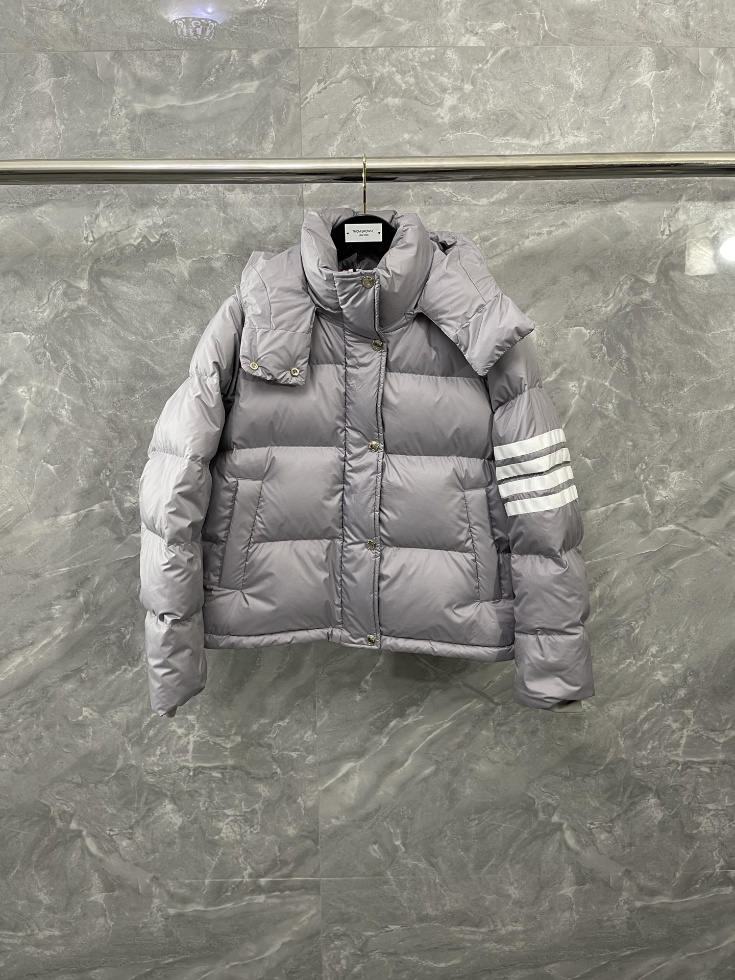 톰브라운 Thom Browne 다운재킷