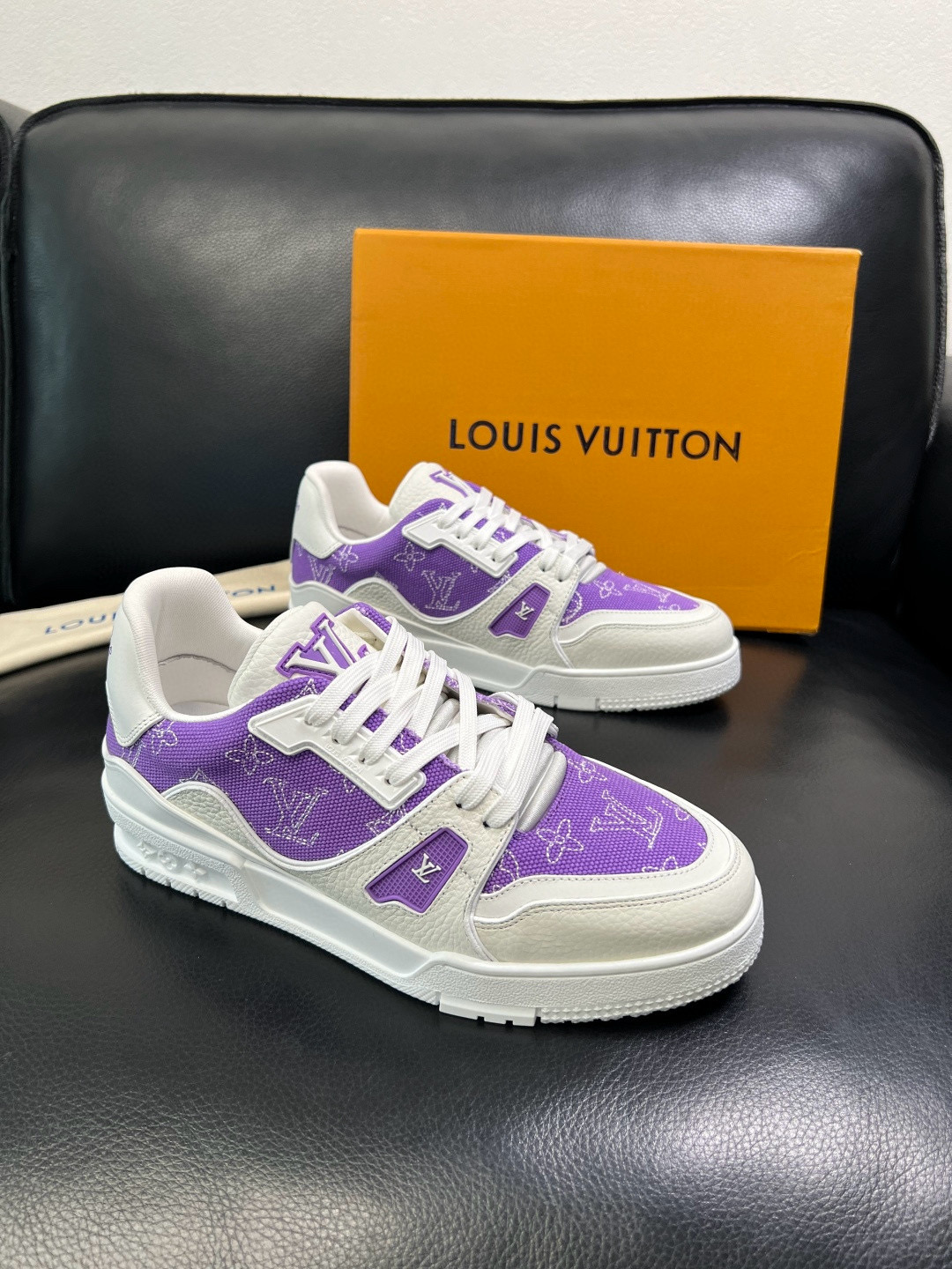 루이비통 Louis Vuitton 스니커즈