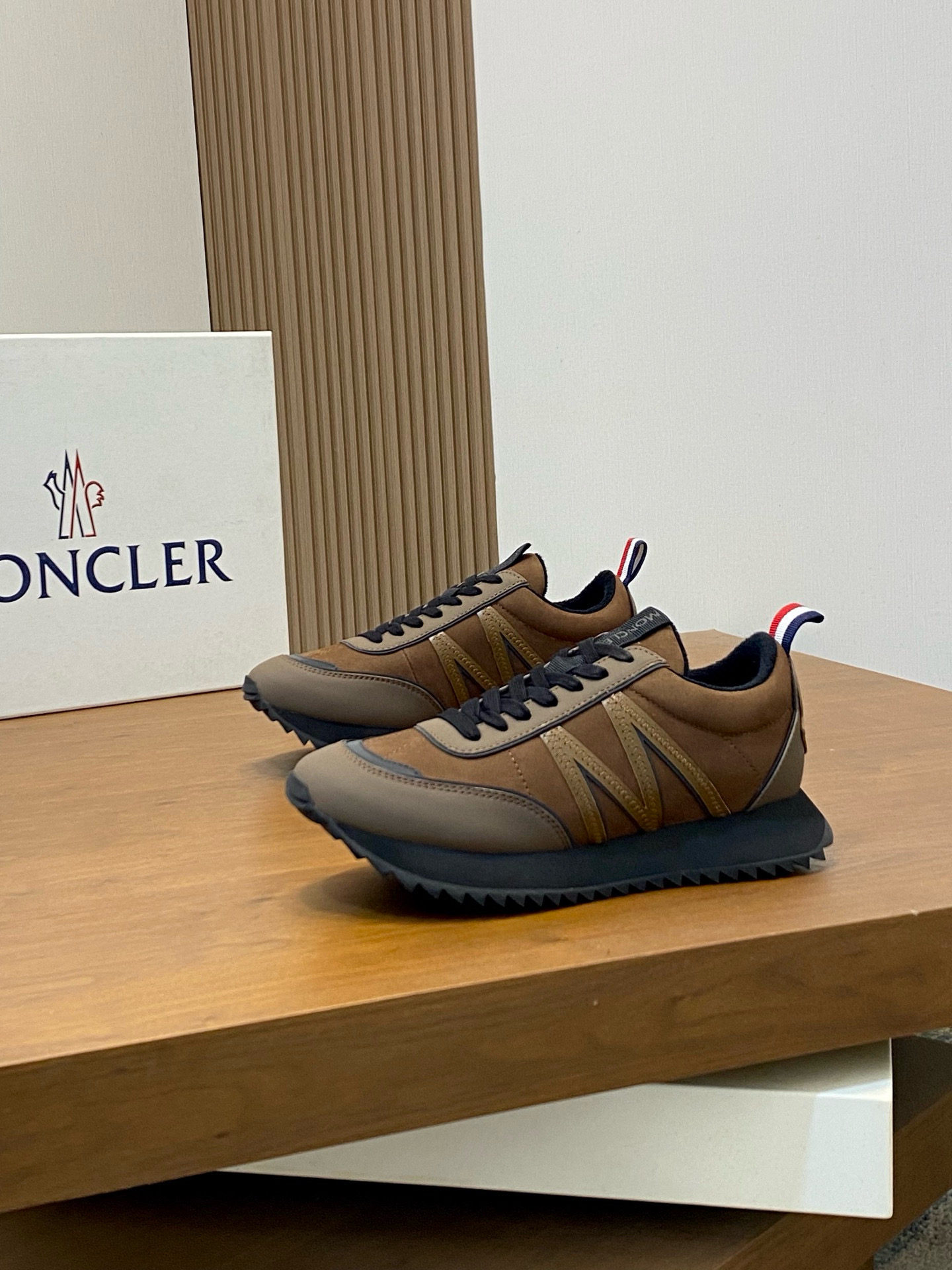 몽클레어 Moncler 스니커즈