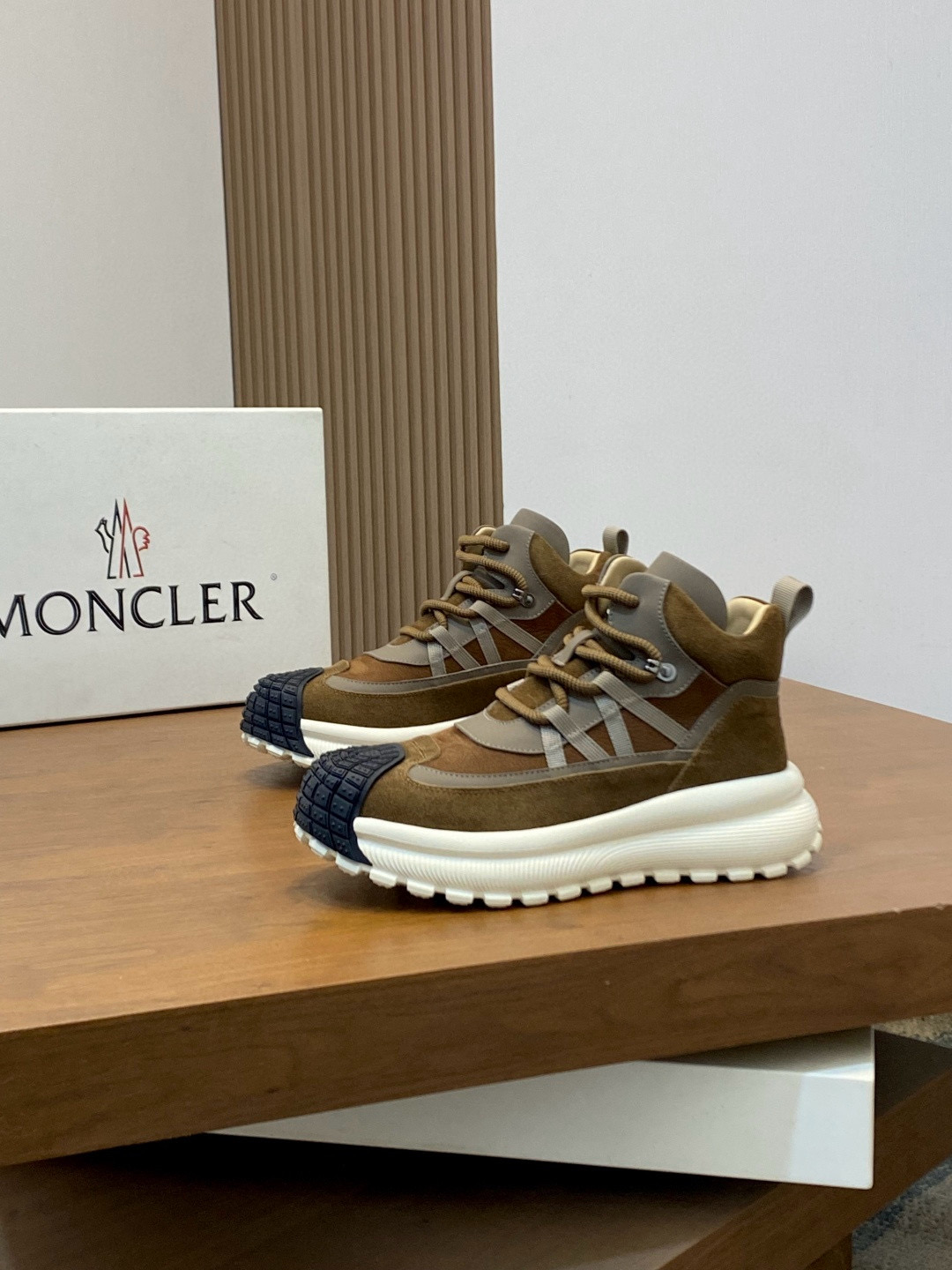 몽클레어 Moncler 스니커즈